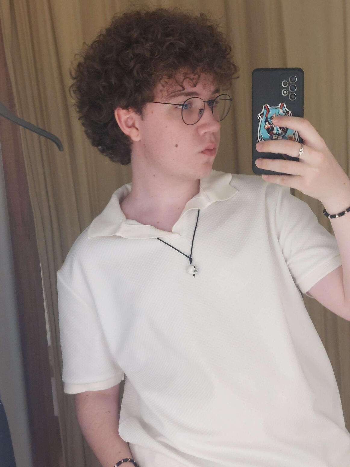 SOLIS ("The Pebis SMP")